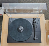 Pro-ject Debut Carbon EVO (used - Mint)