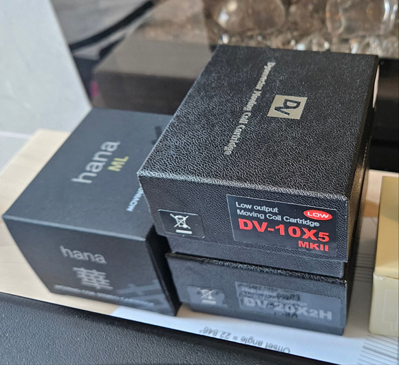 Pre-Loved High End Japanese Cartridges by Hana & Dynavector ⭐