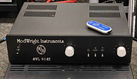 ModWright Instruments SWL 9.0 Tube Preamp Mint Cond.