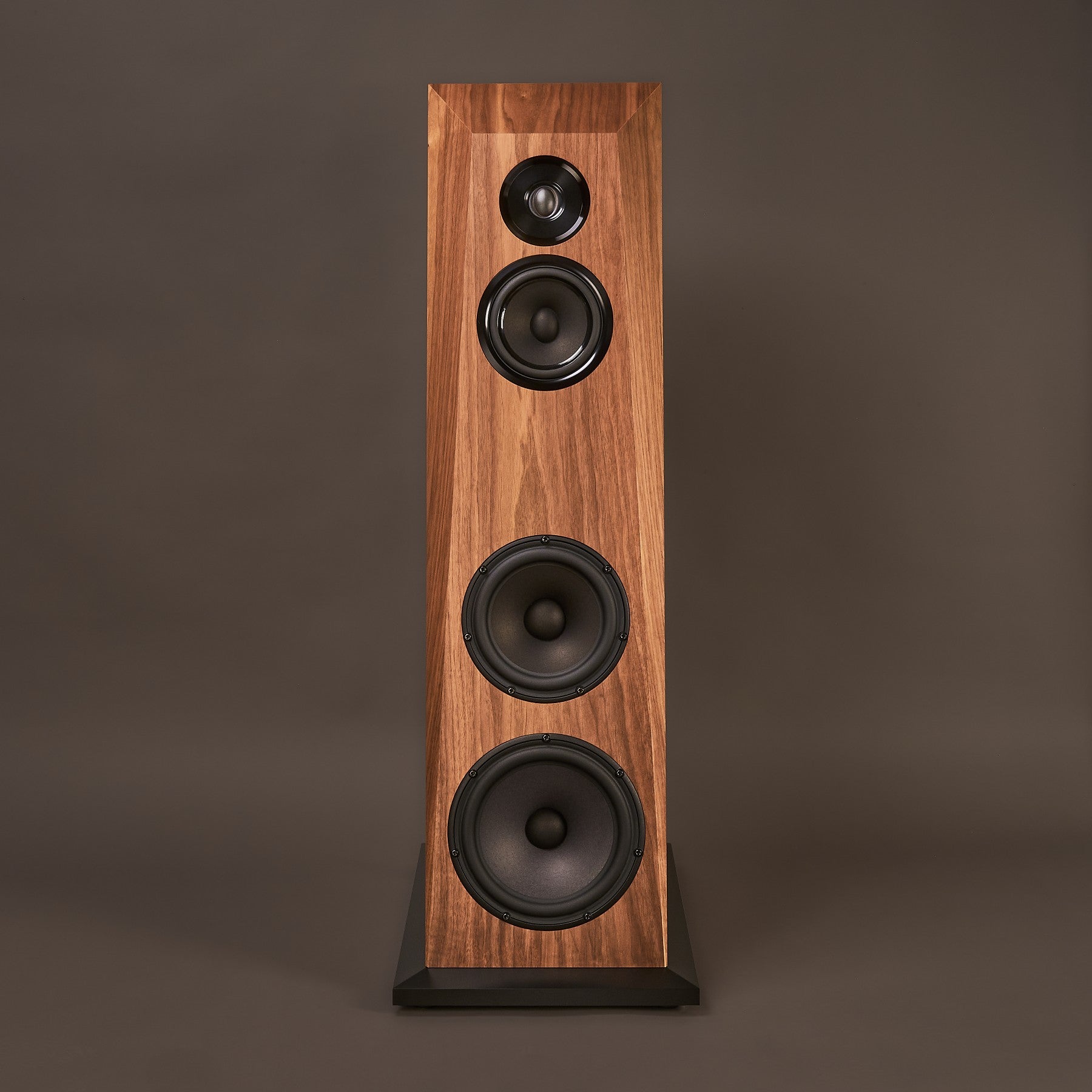 XAVIAN Integrale Loudpeakers (New Flagship Model) – Stereo Untypical